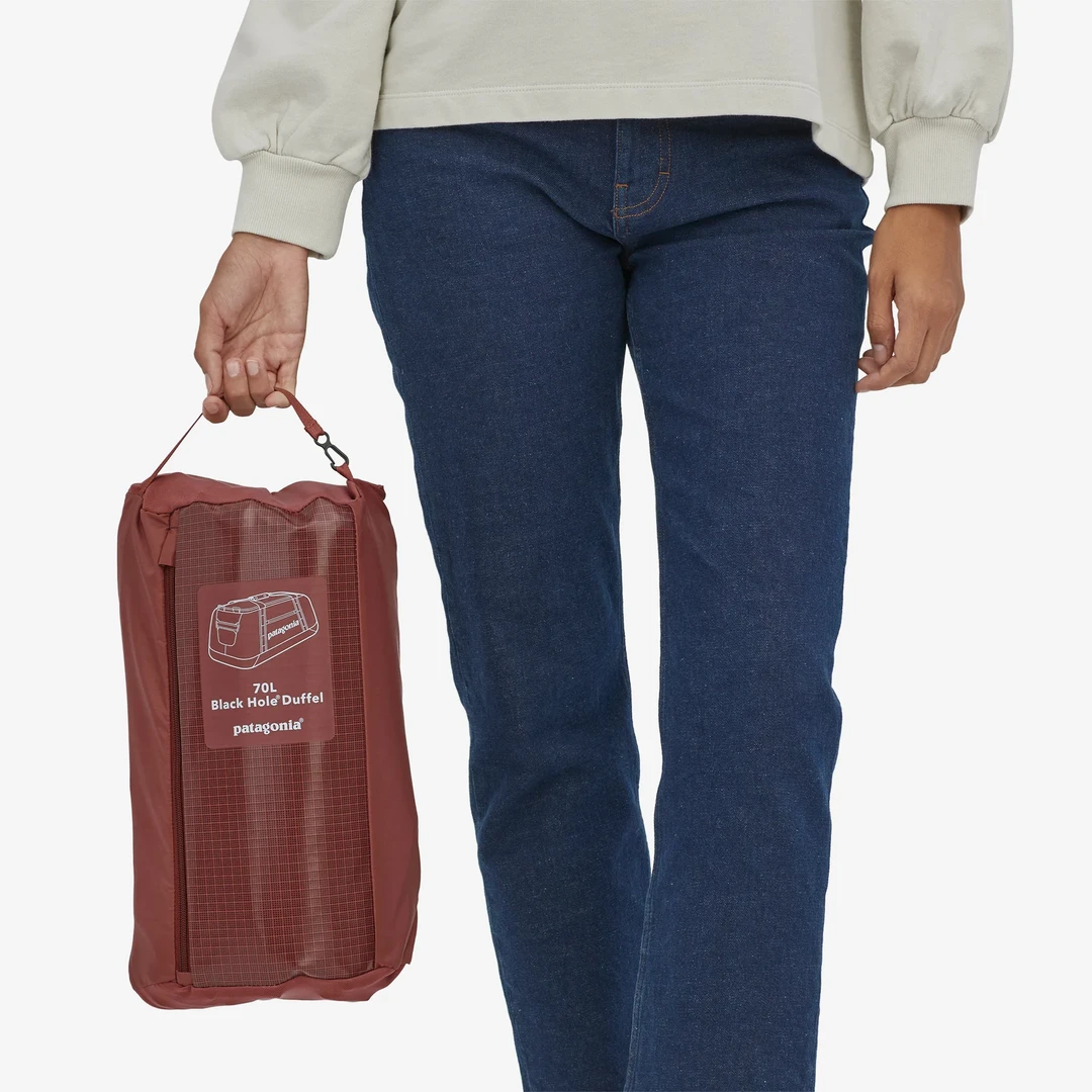 Travel Bags Patagonia Black Hole Duffel 70L 7 Travel Bags Patagonia Black Hole Duffel 70L
